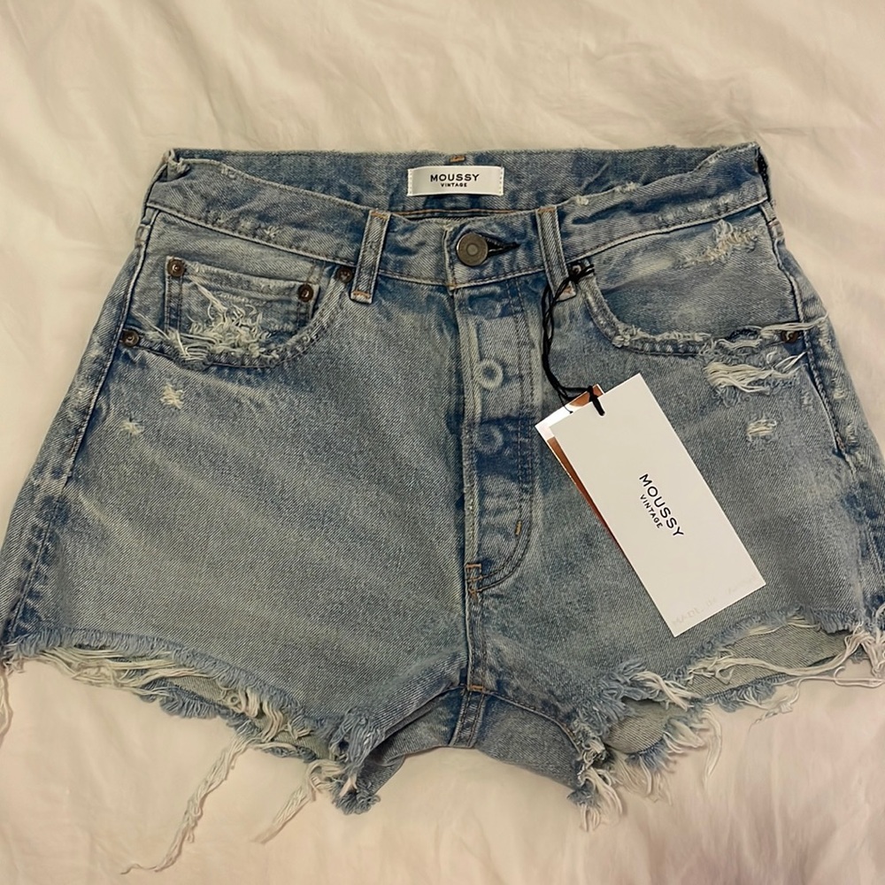 NWT MOUSSY VINTAGE DENIM SHORTS